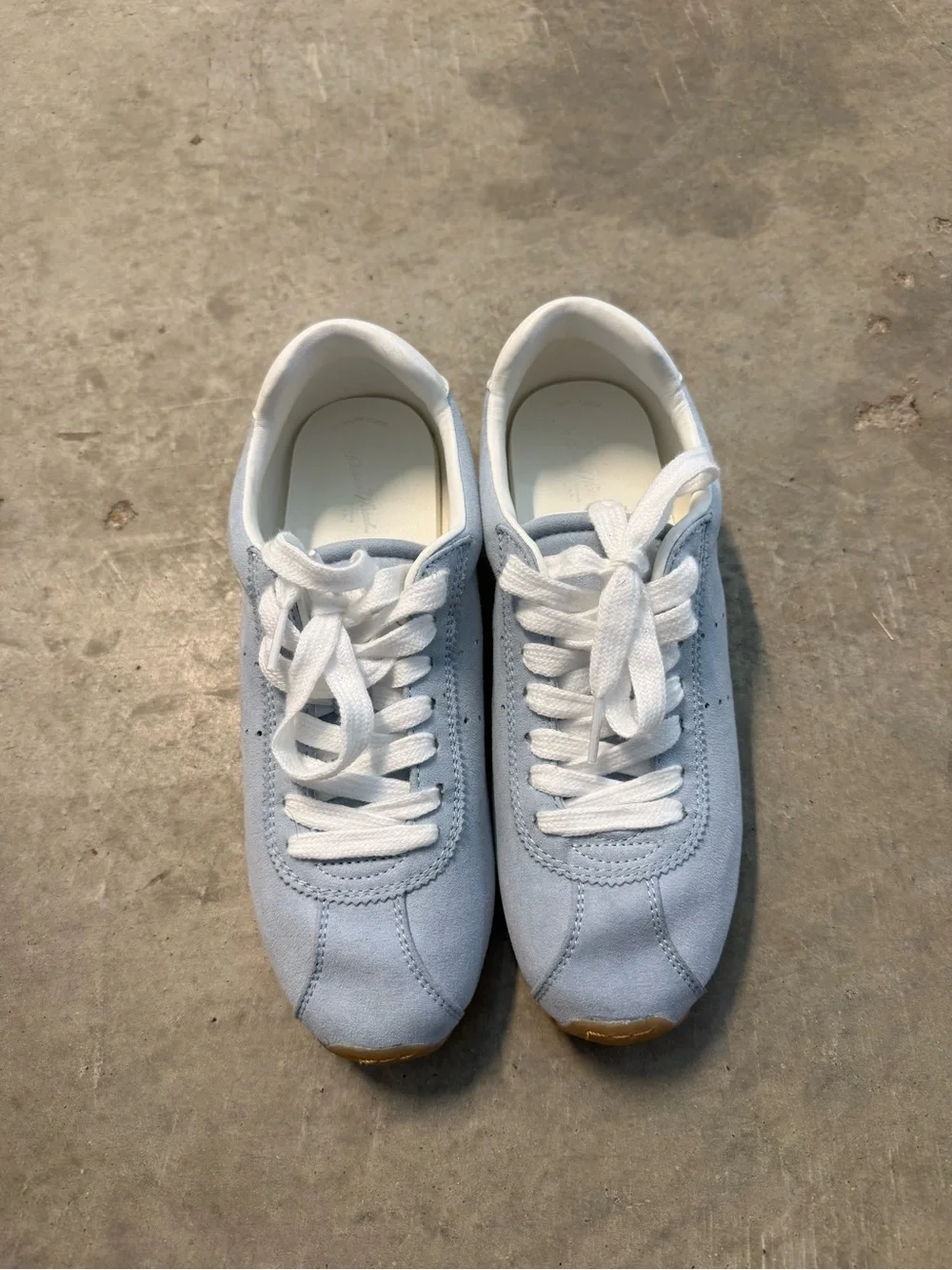 NWOT universal thread jojo sneaker- light blue
